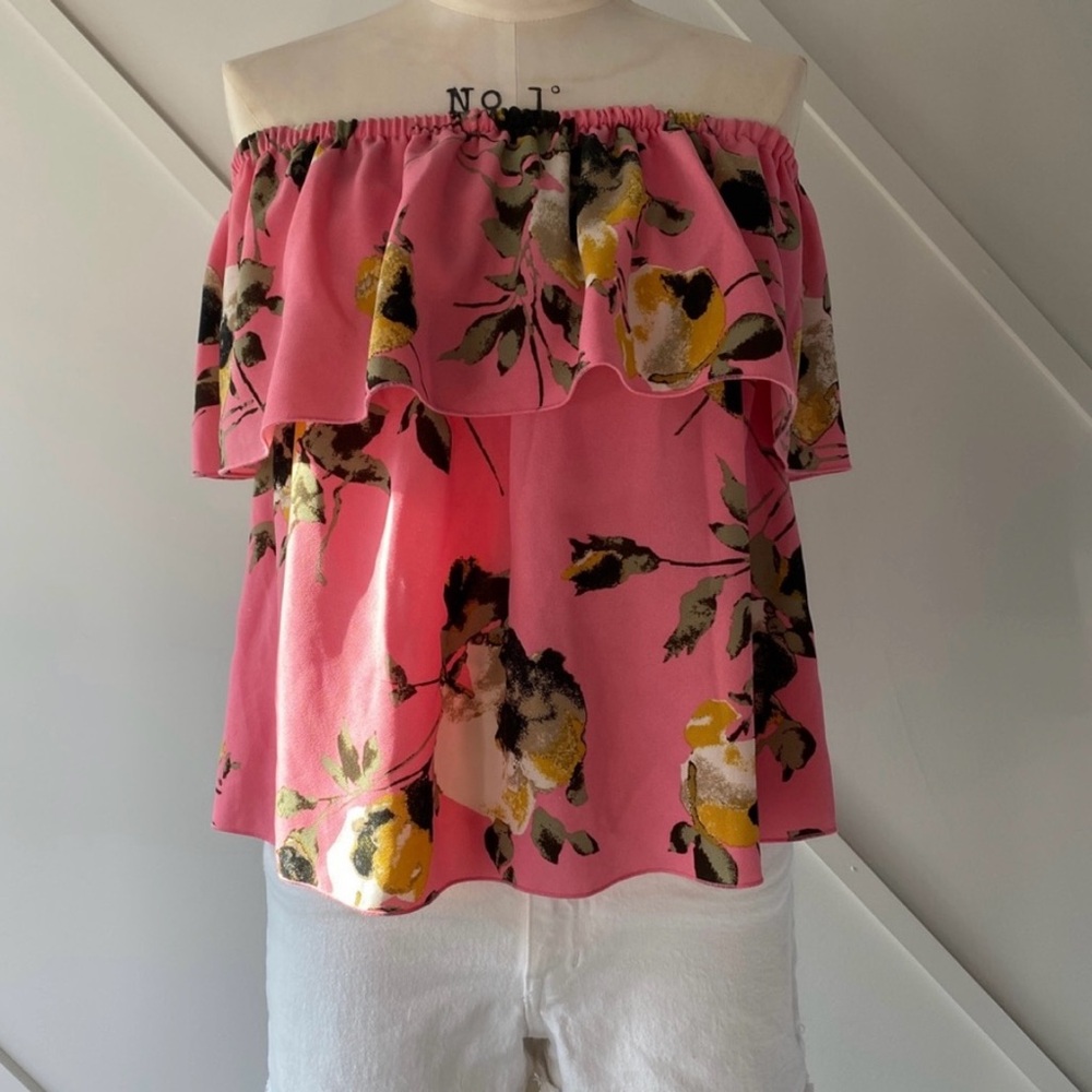 Aritzia Wilfred Floral Off Shoulder Top XXS (Fits XS) Pink Crepe  | Romantic